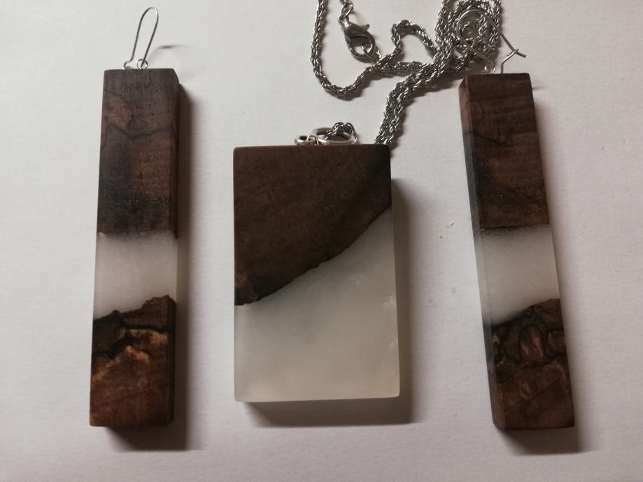 Unikatna ogrlica i naušnice od masline i epoxy smole