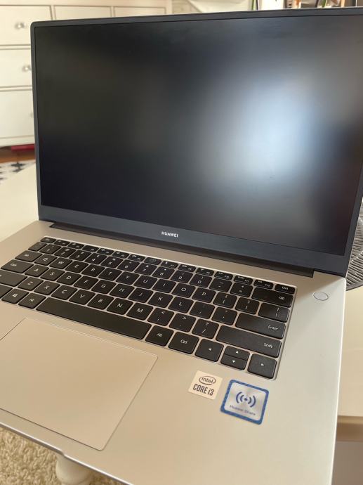 Laptop Huawei MateBook D15, 15/i3/8/256/W