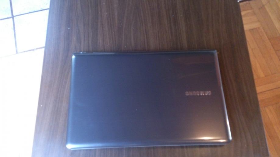 Samsung laptop povoljno