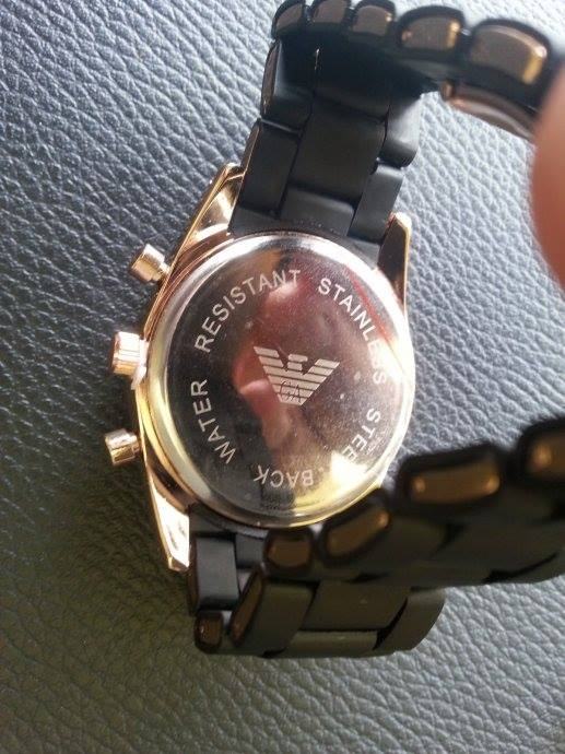 Emporio Armani muški i ženski sat 1075