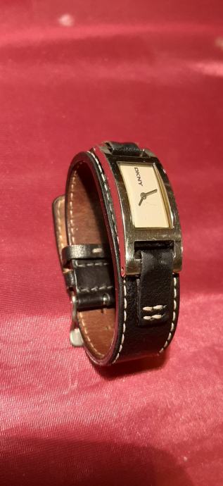 Ženski ručni sat, crna koža DKNY