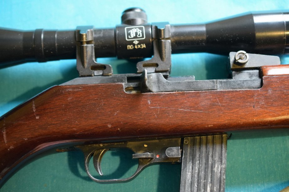 Malokalibarska poluautomatska puška Erma Werke M1 22 ( call. .22 LR )