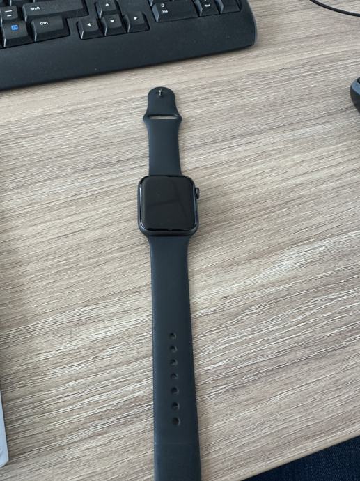 Apple watch serija 6 44mm 32gb