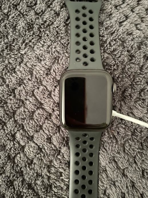 Apple Watch serija 6, NIKE