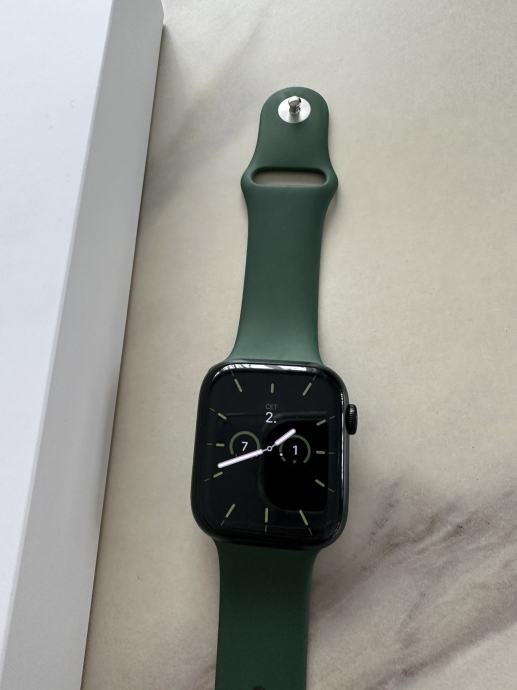 Apple watch serija 7 / 45mm / Green boja