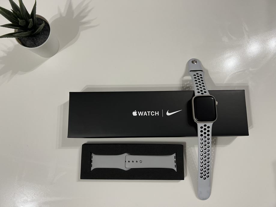 Apple watch serija 7 Nike 45mm
