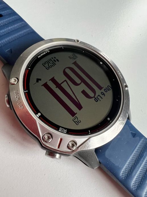 Garmin Quatix 6