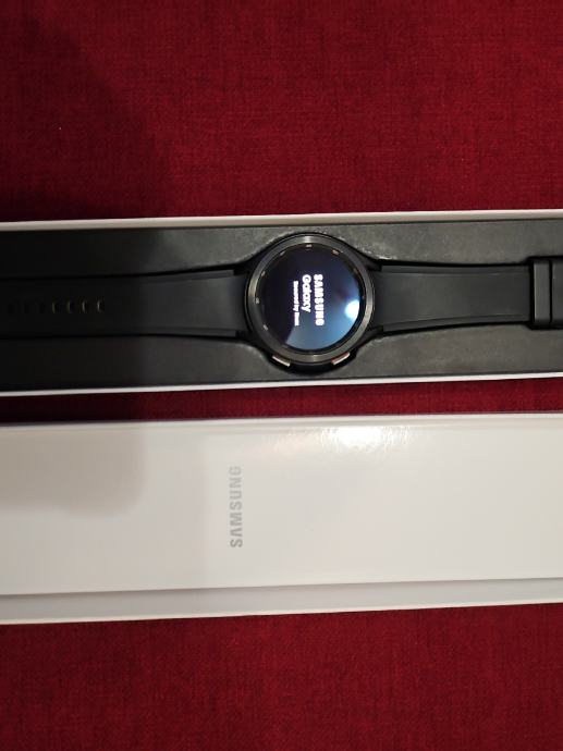Prilika za odličan sat Samsung galaxy watch 4 classic