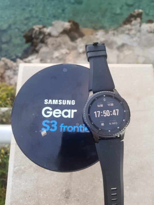 Samsung Galaxy Gear S3 FRONTIER pametni sat, smartwatch