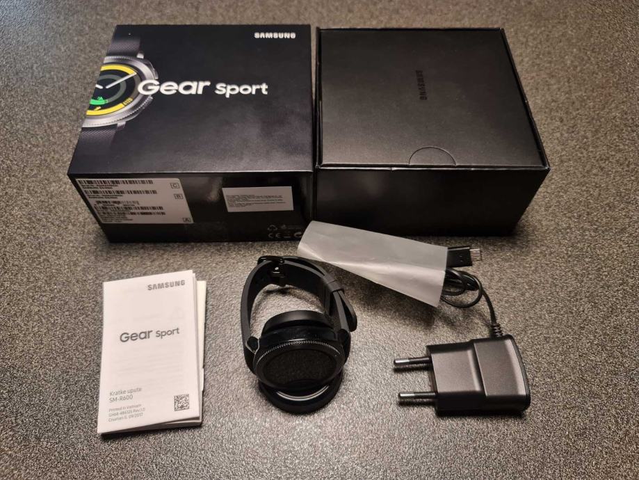 Samsung Gear Sport pametni sat (SM-R600), nekorišteno, novo