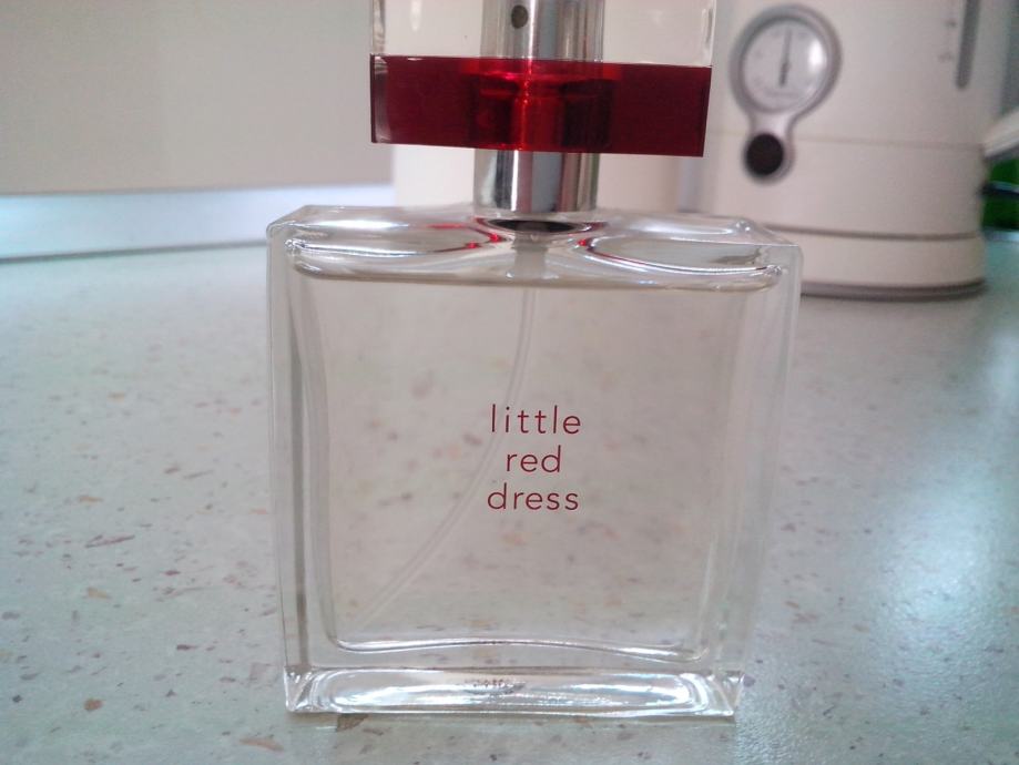 parfem little red dress avon