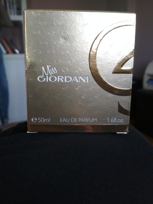 Prodajem Miss Giordani parfem (Oriflame), 50 ml, nov