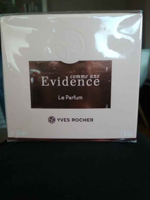Prodajem parfem Comme une Evidence Yves Rocher 30 ml nov