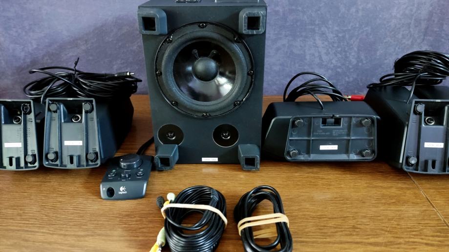 Zvučnici Logitech X540 5.1 Surround Sound Speaker System