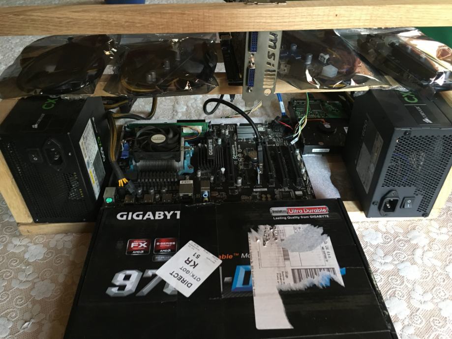 MINING RIG set s monitorom bez grafičkih kartica ,zamjena