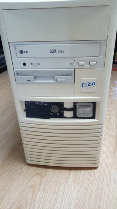 486 DX4 100 MHz PC RAČUNALO - ISPRAVNO
