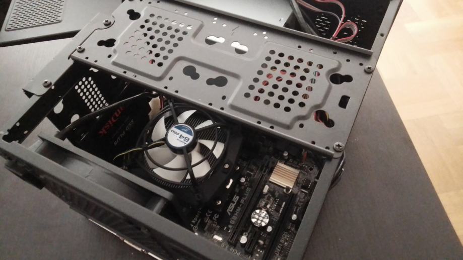 AMD A8 7680 (4 jezgre), 8GB DDR3 2133MHz, 480GB SSD, Radeon R7 int.