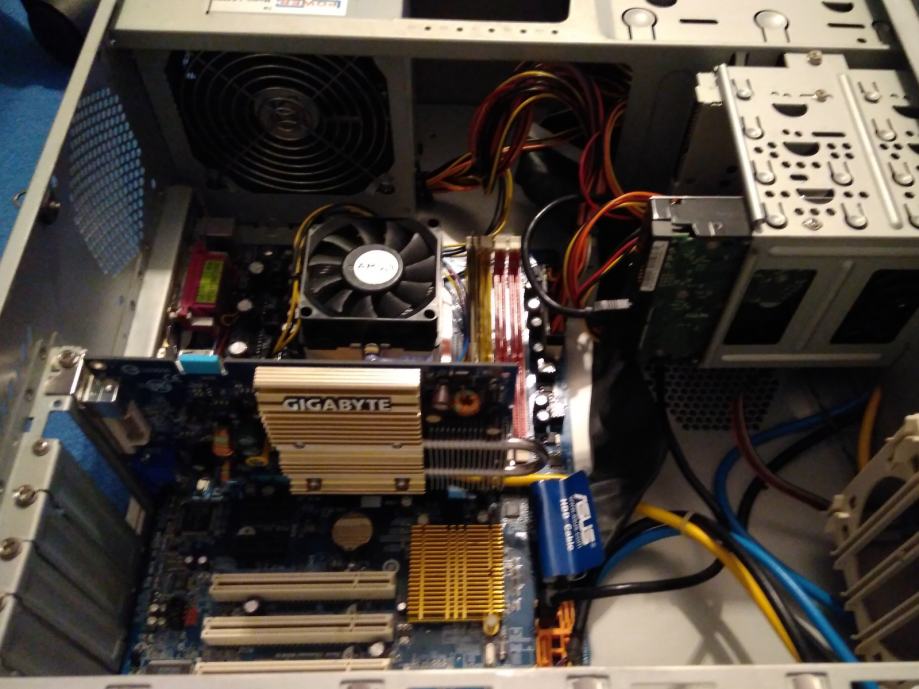 Processore AMD Phenom X4 9350e – Socket AM2+ 2 GHz – 65W – Testato Funzionante - 2