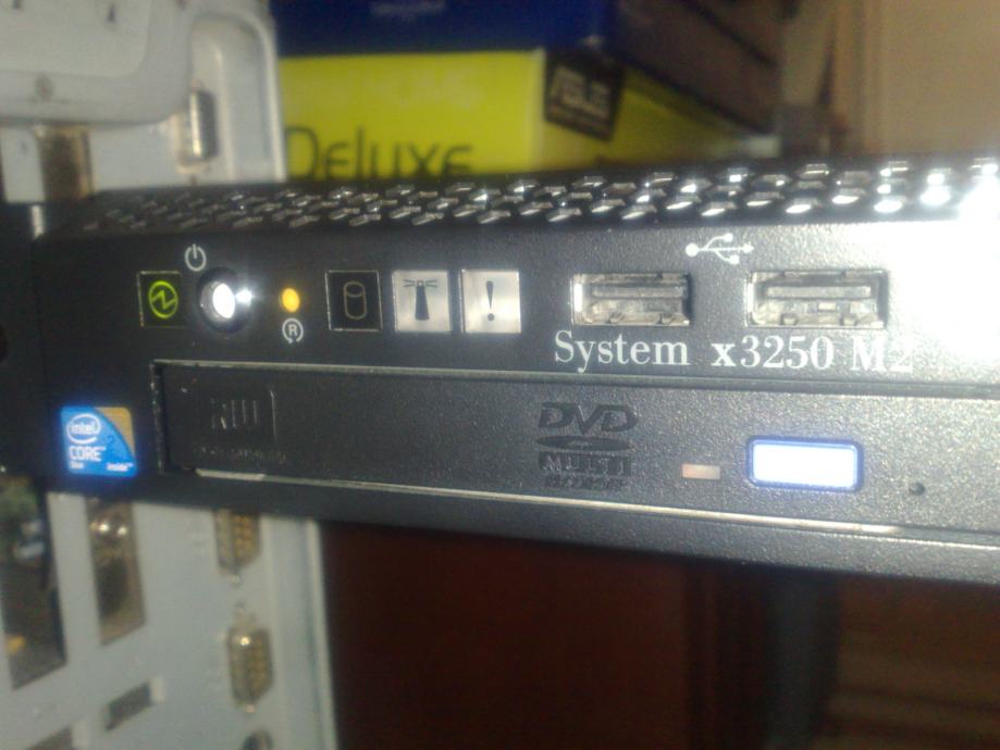 IBM System x3250 M2, xeon x3220, 8GB, 2x 73GB 15k SAS