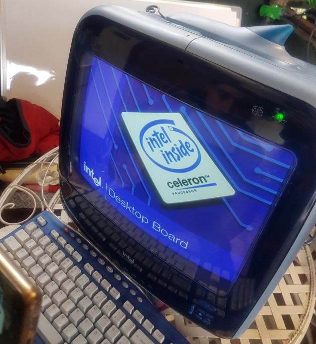 Intel Dot Station PC (NOS retro računalo)