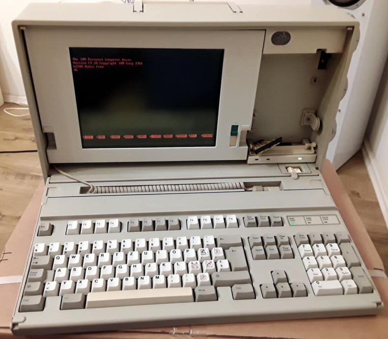 Retro PC (88/89.) IBM PS/2 P70-386 386 20 mhz 64 mb ram ... Vintage
