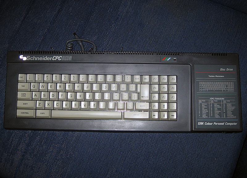 Schneider CPC 6128 ( Amstrad CPC 6128 ) + GT65-II monitor
