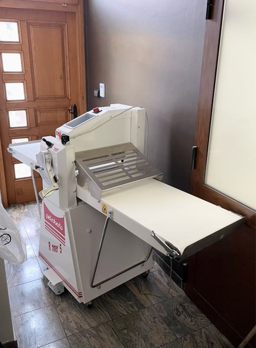 Laminator za tijesto