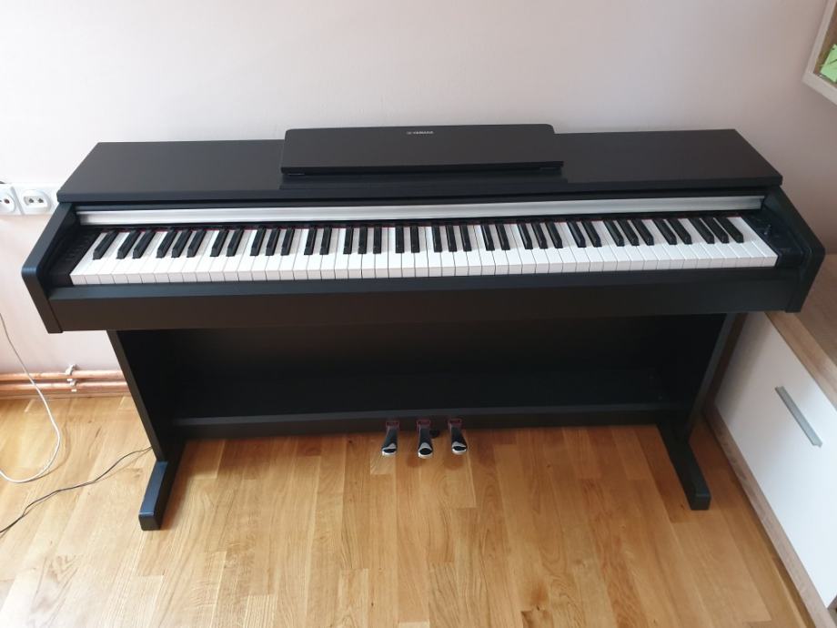 Klavinova Yamaha YDP 142 klavinova-yamaha-ydp-142