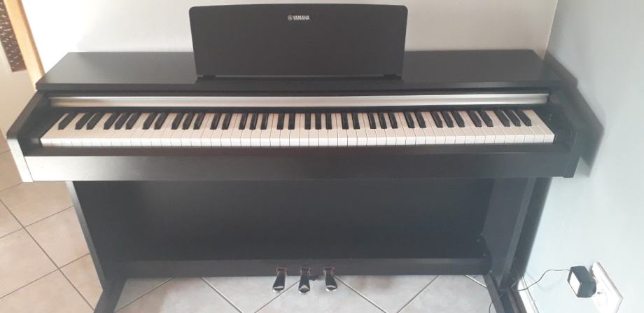 Pianino Yamaha arius ydp-142
