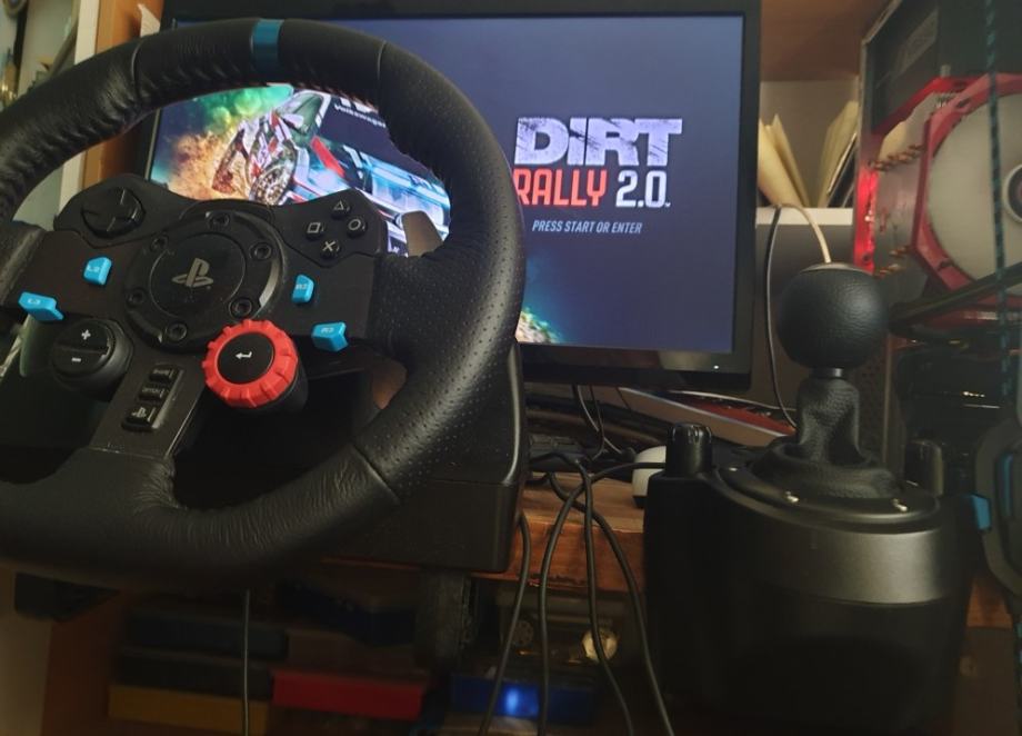HITNO!!!!G29 LOGITECH VOLAN +SHIFTER+PEDALE
