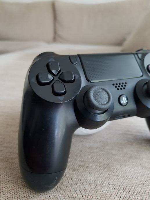Joystick za PlayStation 4