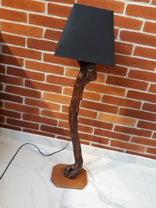 Unikatna podna lampa
