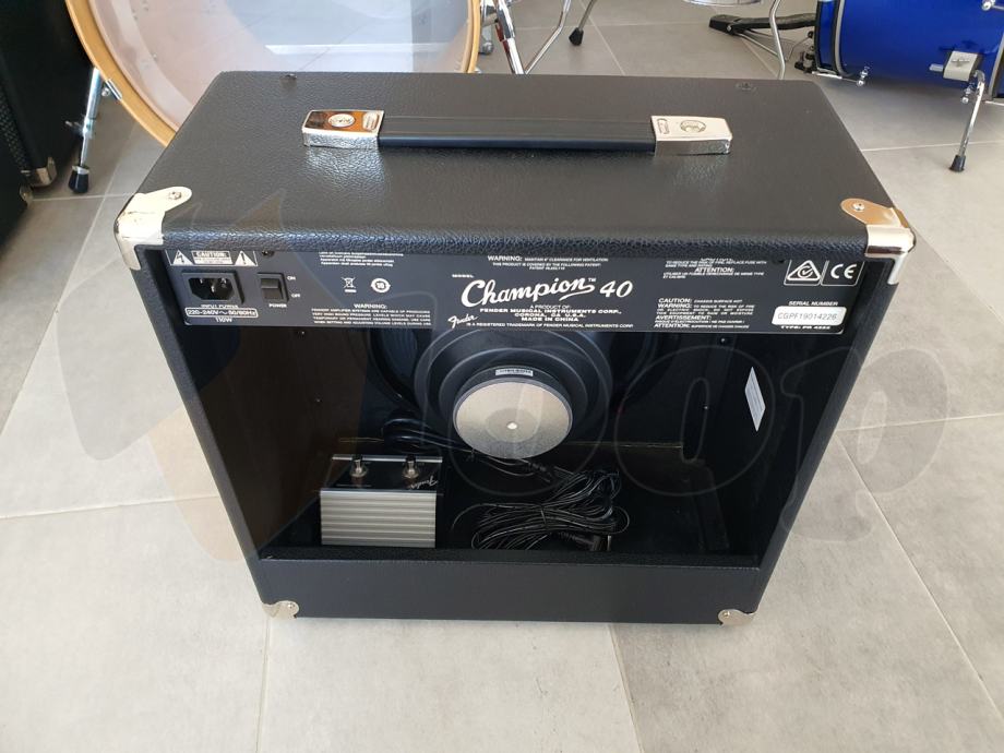 Fender Champion 40 + footswitch