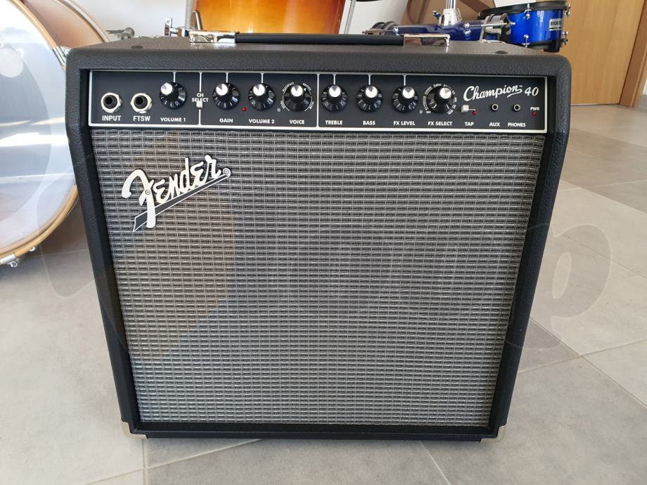 Fender Champion 40 + footswitch