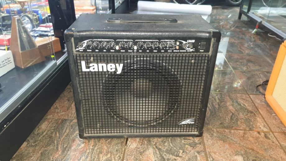 Laney LX65D gitarsko pojačalo