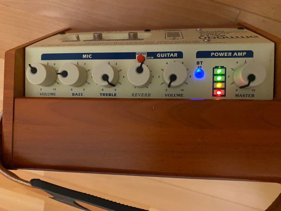 Pojačalo za gitaru i vokal /prijenosno / miniamp bluetooth