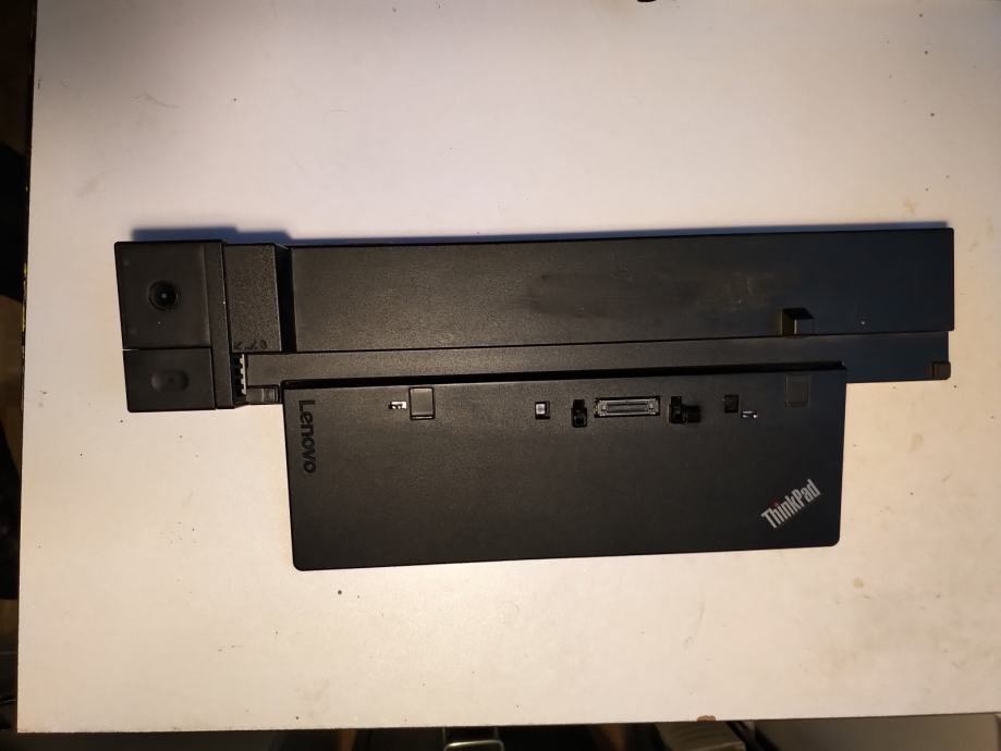 Docking station za Thinkpad laptope / model 40A5