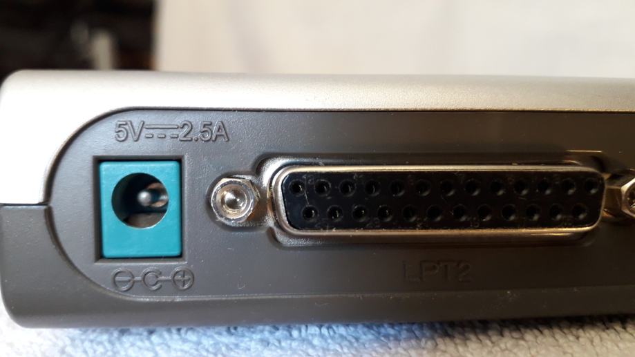 DLink print server DP300U za paralelne portove