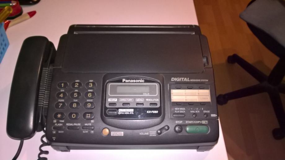 Prodajem telefon/fax PANASONIC KX-F680