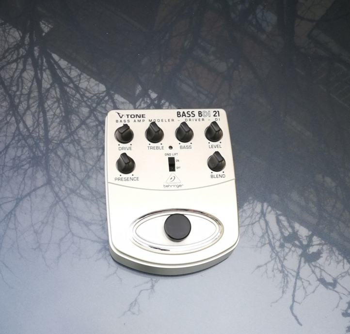 Bass Dibox Behringer