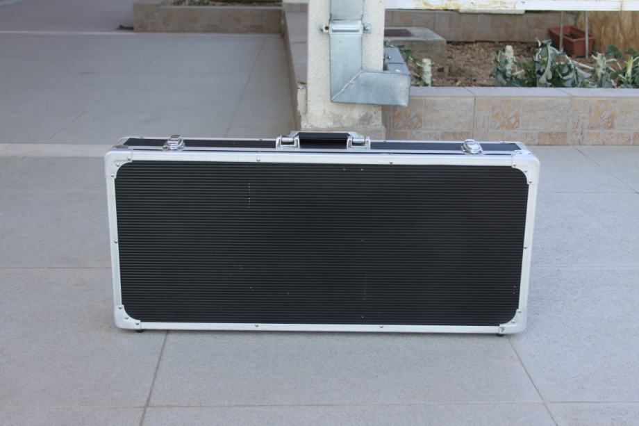 Pedalboard CNB + daisy chain i kabeli