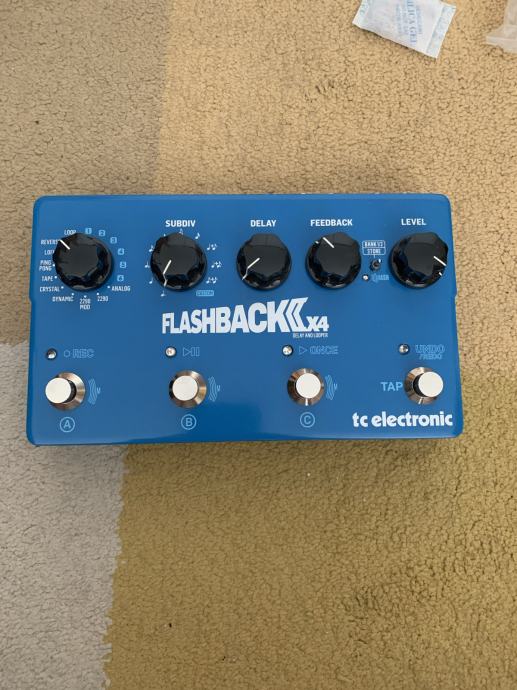 TC Electronic Flashback 2 X4 Delay pedala