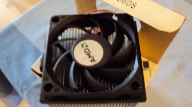HLADNJAK cooler za AMD procesor
