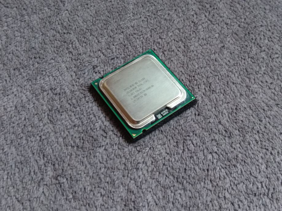 Intel Celeron E1400 | 2 x 2 Ghz [LGA 775]