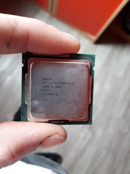 Intel pentium G620 2.60ghz i hladnjak Intel