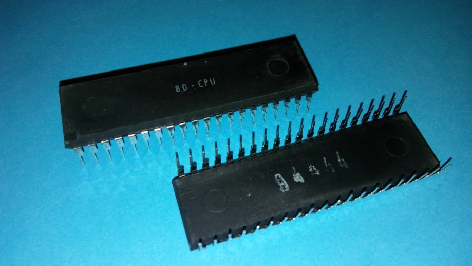 Mikroprocesor 80-CPU i support čip 80-CTC, 80-DART, 80-DMA, 80-SIO/0