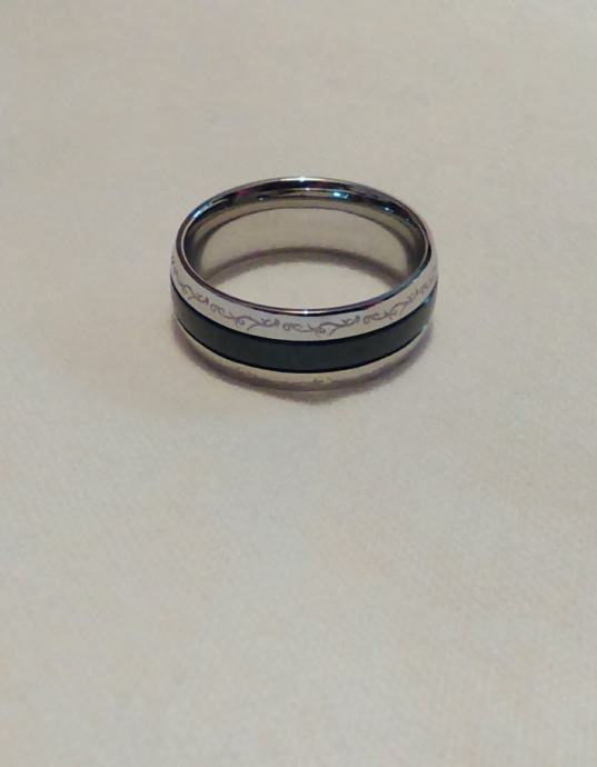 inox prsten inspiriran L.O.T.R., (fi.17mm) - nekorišteno potpuno novo