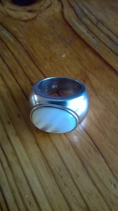 srebrni prsten