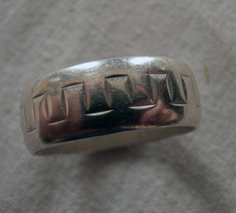 Zenski srebrni prsten (925)