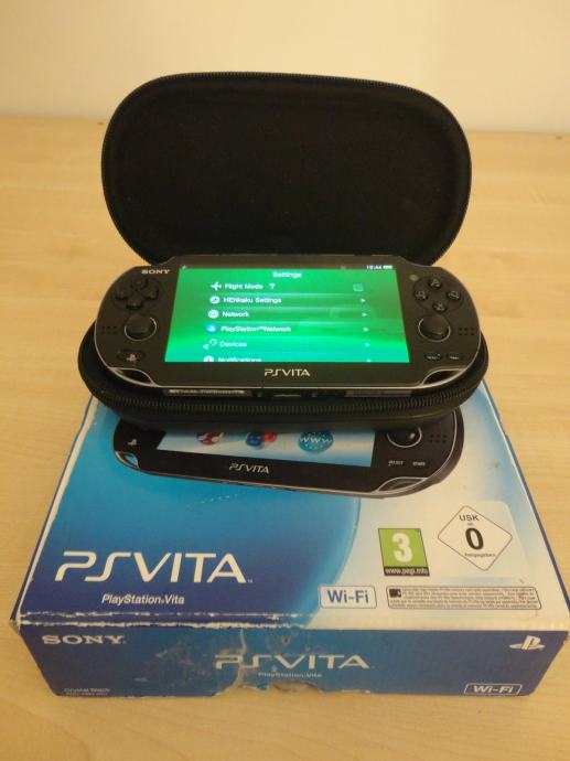 PS VITA Limited Deluxe 8+128 GB (45 igara)